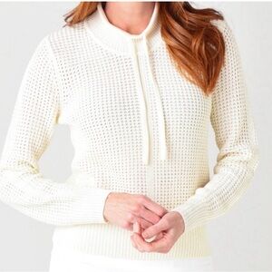 Peter Millar ivory waffle stitch popover sweater. Women’s large.